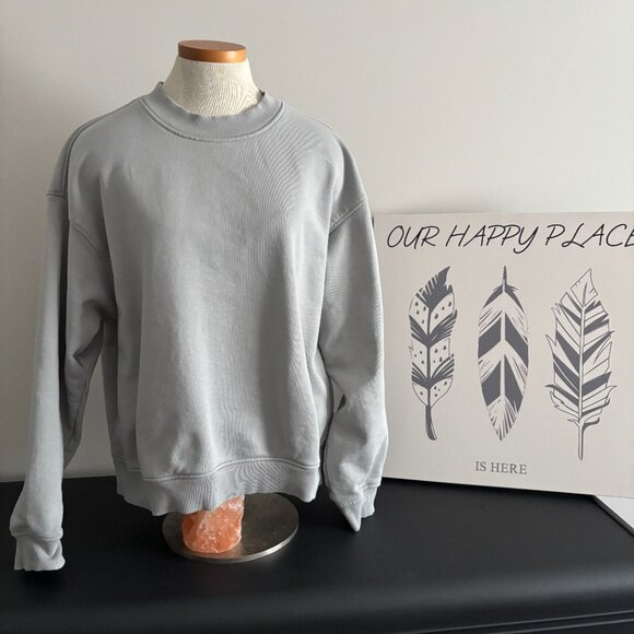 WEEKEND Boxy 100% Cotton Sweatshirt in a Medium Gray - Picture 1 of 6